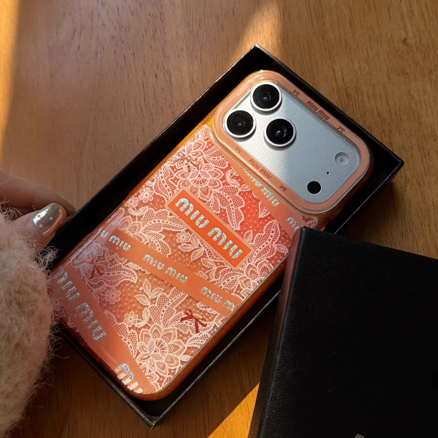欧美轻奢少女蕾丝花纹适用iPhone17pro max手机壳苹果