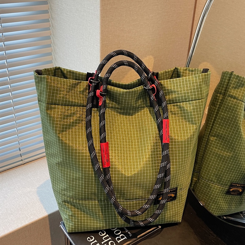 格子尼龙布单肩包包女时尚大容量手提袋百搭大学生上课通勤托特包