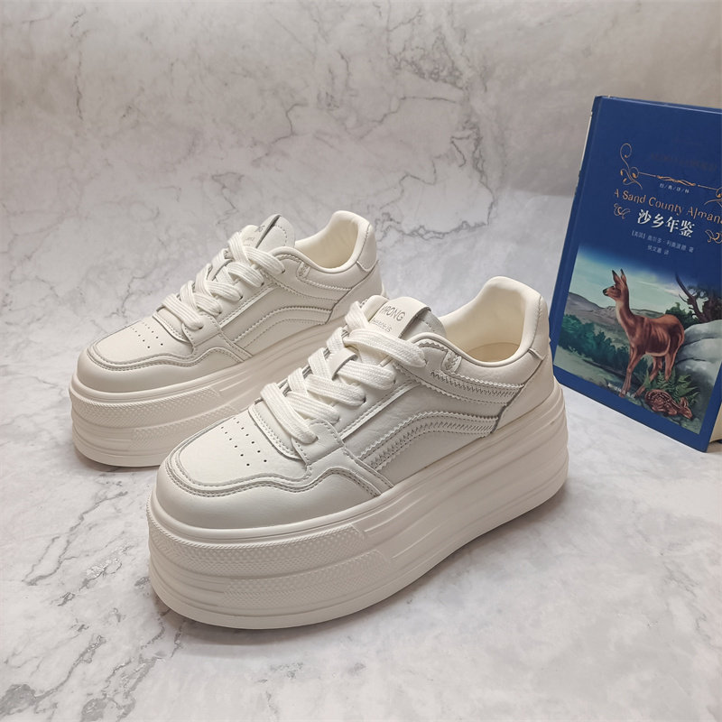 秋款厚底增高小白鞋女显脚小百搭
