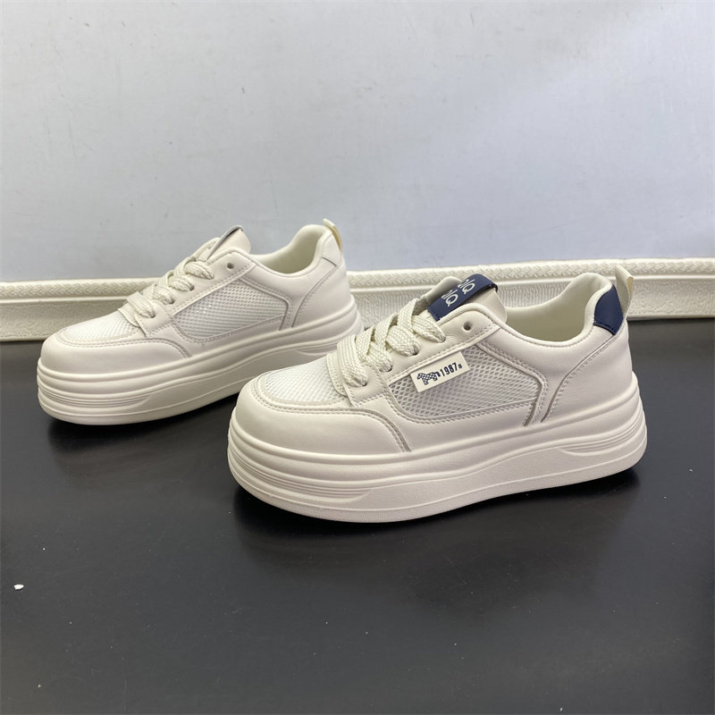 品牌撤柜2026春款休闲风厚底小白鞋女增高松糕鞋百搭轻便板鞋女鞋