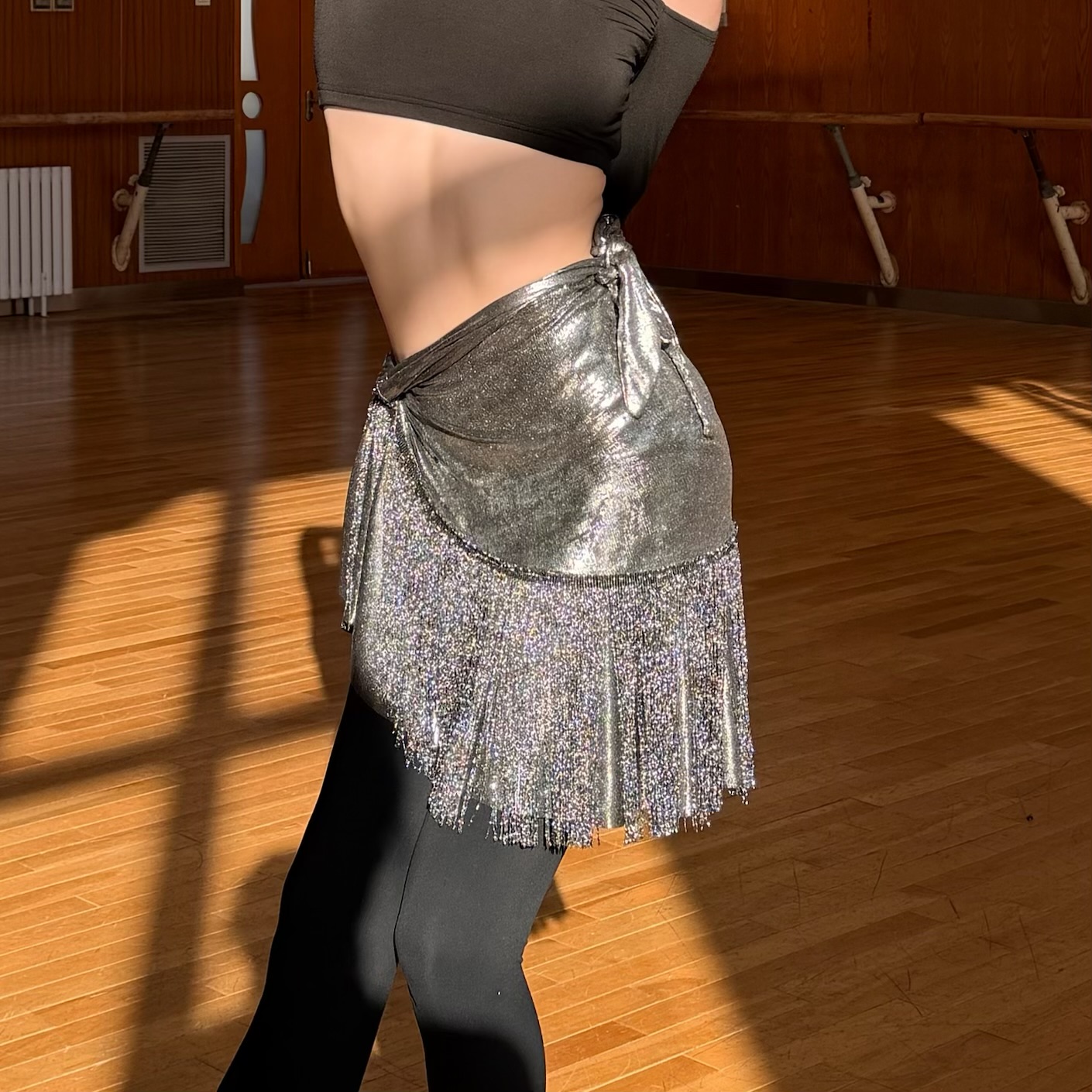 KM舞服亮面流苏臀巾一片式拉丁舞裙练功服百搭荷叶边流苏裙