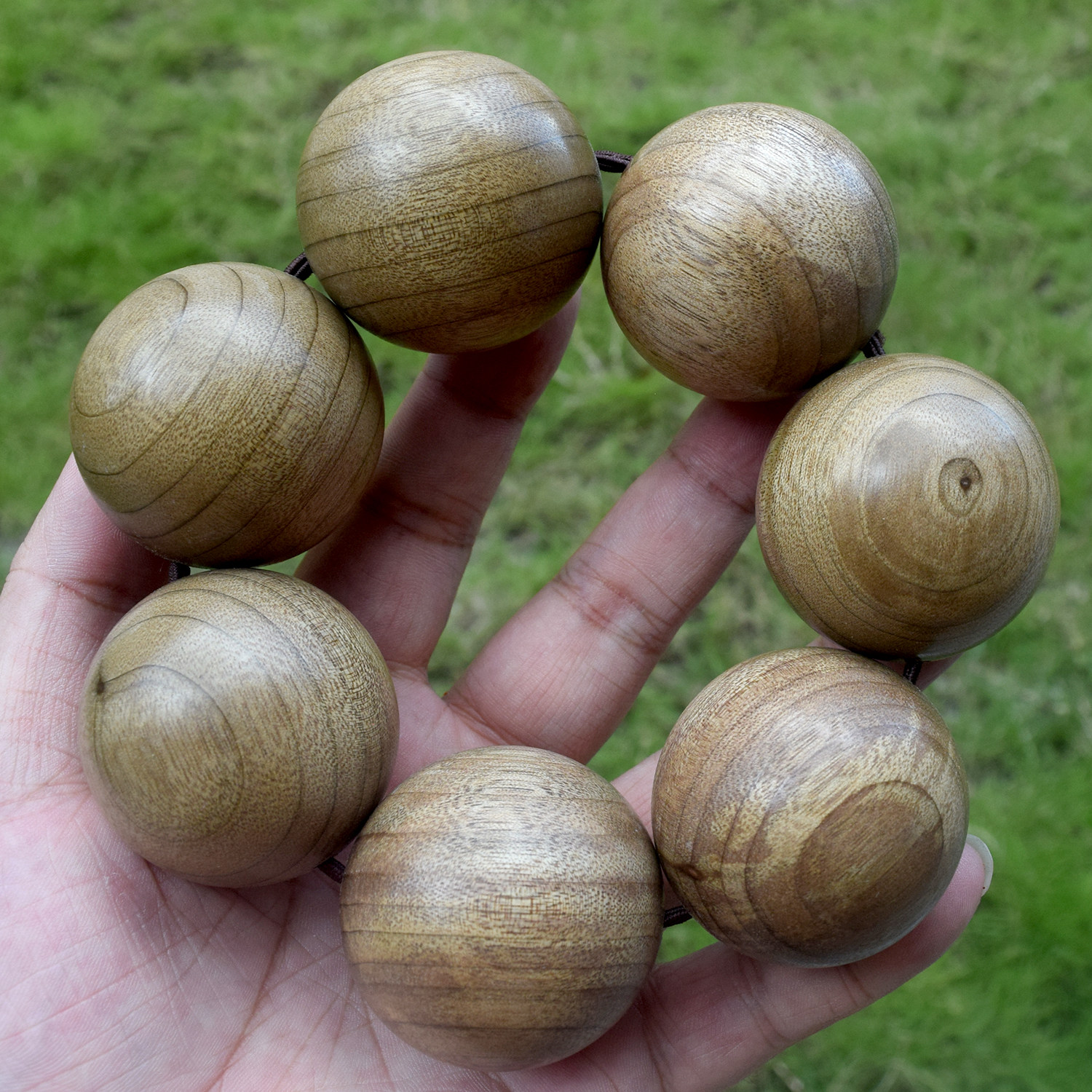 老人锻炼手指 4.0超大手串佛珠手盘 轻香木软木金丝楠木40mm*7颗