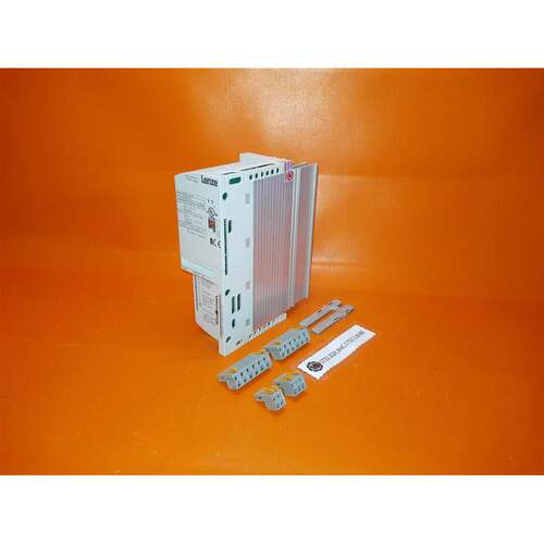 LENZE Inverter Di Frequenza Tipo: E82EV551_2B / E82EV551K2B