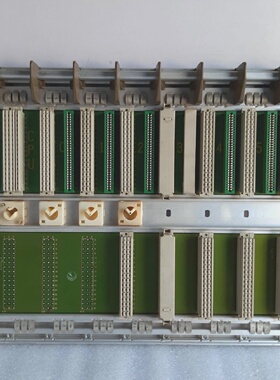 SIEMENS 6ES5 7002LA12 SIMATIC S5 SUBRACK CR2