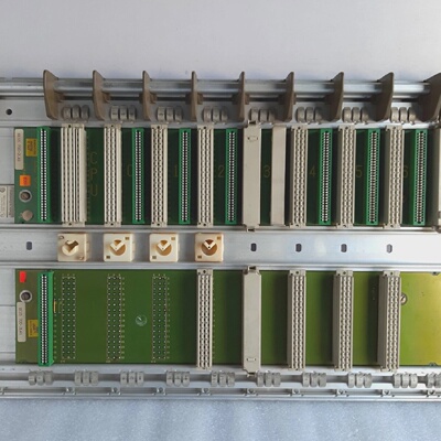 SIEMENS 6ES5 7002LA12 SIMATIC S5 SUBRACK CR2