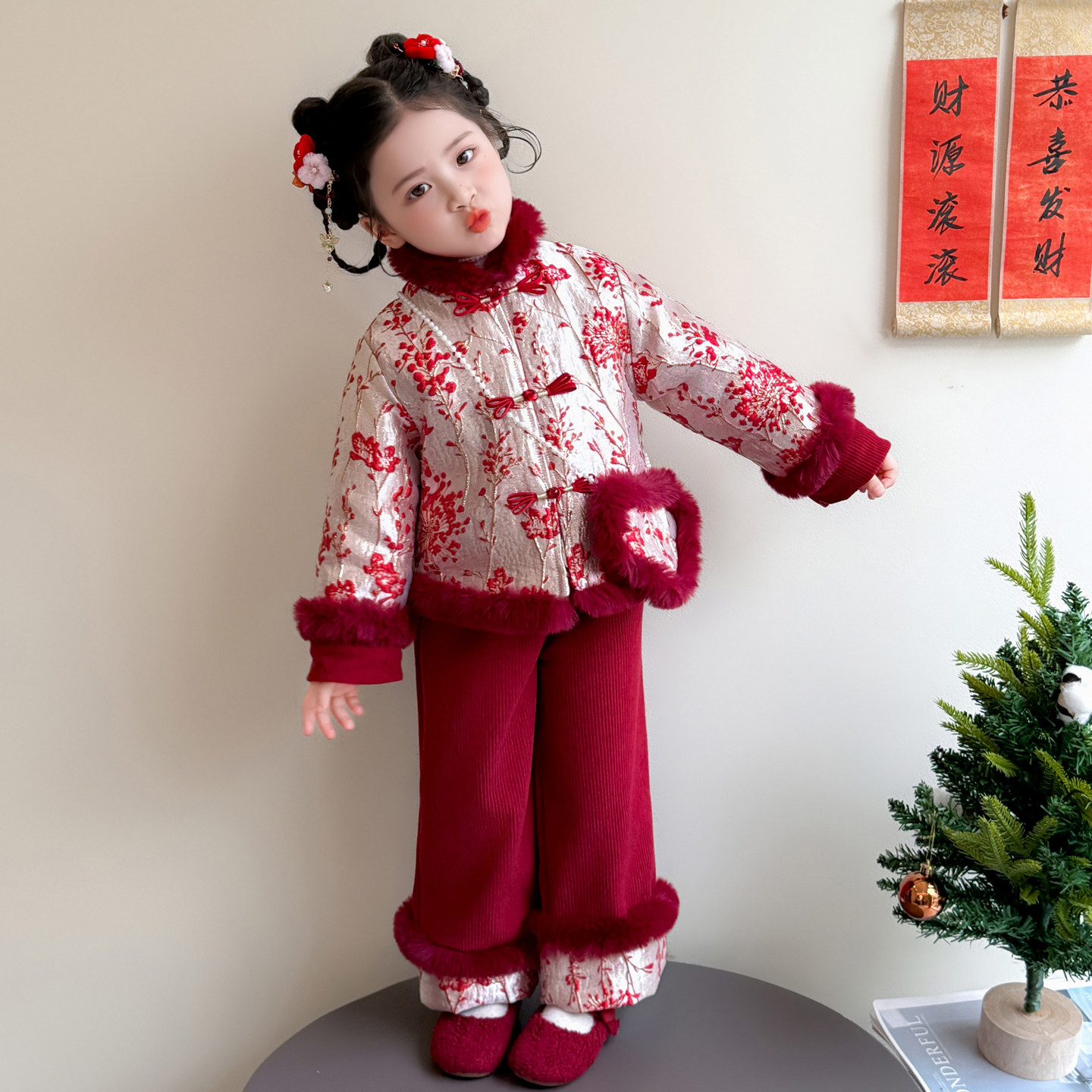 女宝宝唐装拼毛毛边儿童拜年服套装新中式女童两件套加厚冬装新年