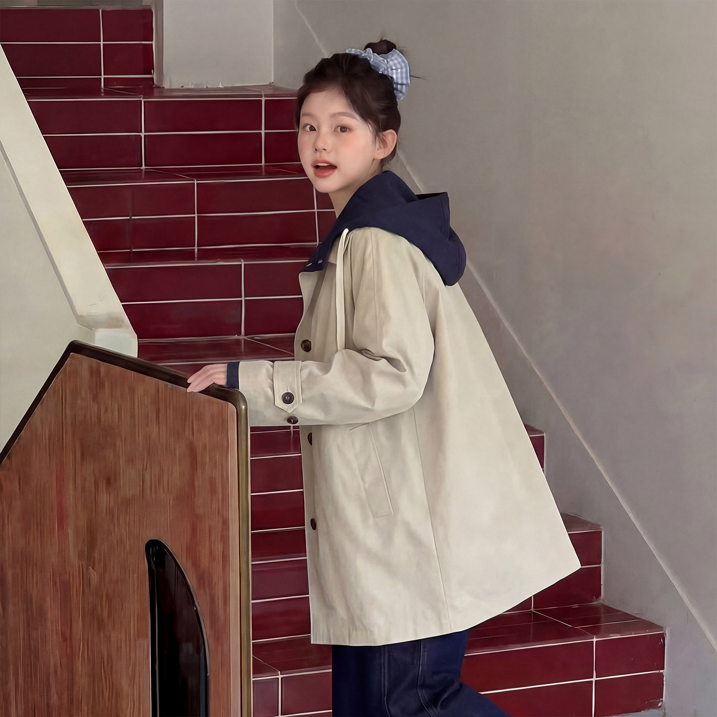 女童上衣2026新款女孩春秋休闲风衣女大童外套中长款洋气时髦春装