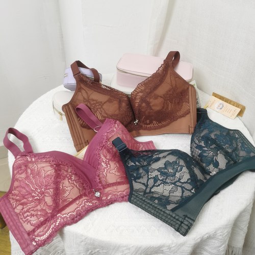 爱戴正品文胸75C内衣文胸全新带吊牌尺码齐全