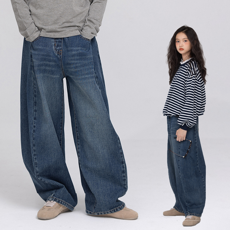 女童复古水洗牛仔裤弯刀阔腿裤子