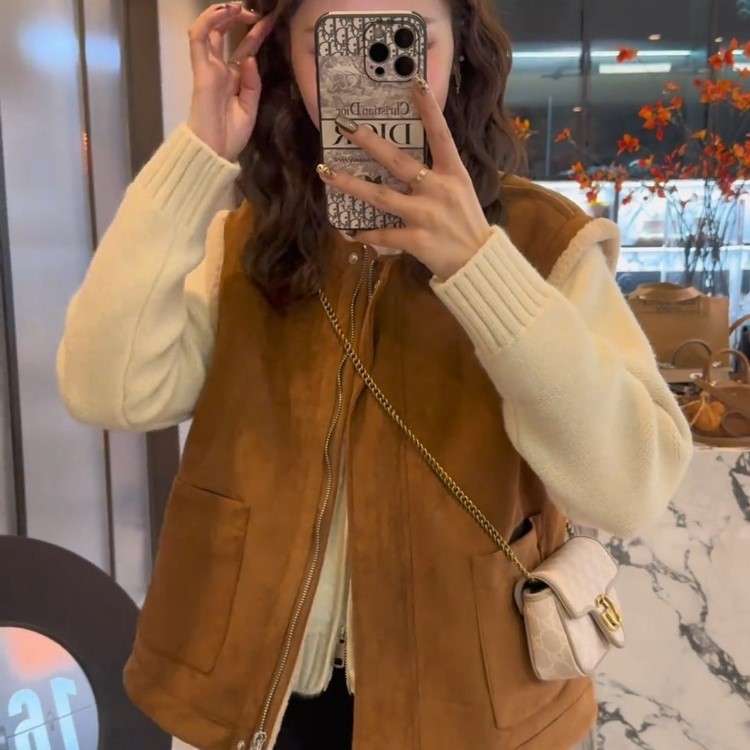 2025秋冬新款两面穿羊羔毛马甲女皮毛一体时尚小个子无袖背心外套