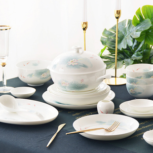 华光陶瓷碗碟套装骨瓷餐具套装家用中式高温釉中彩礼盒装春江水暖