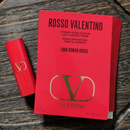 现货 VALENTINO华伦天奴红管缎面100R口红绝美豆沙色日常百搭1g