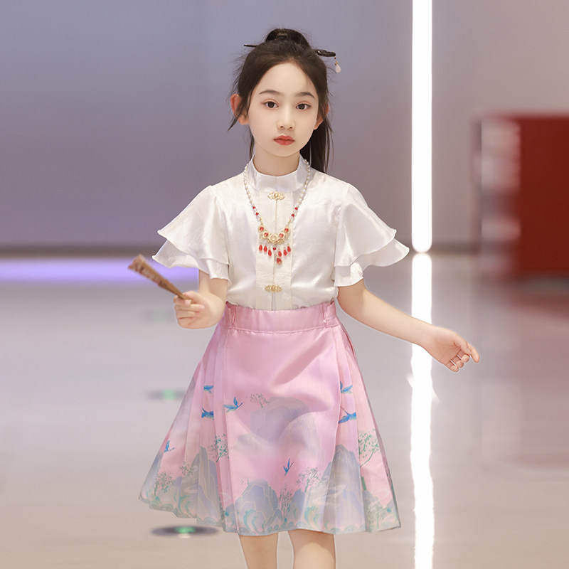 中国风女童马面裙套装小女孩薄款图片