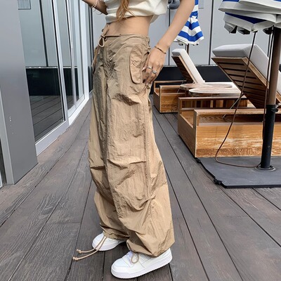 光泽感抽绳降落伞工装裤