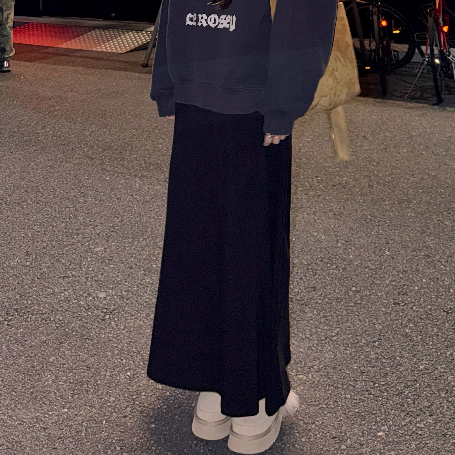 rose同款黑色长款半身裙