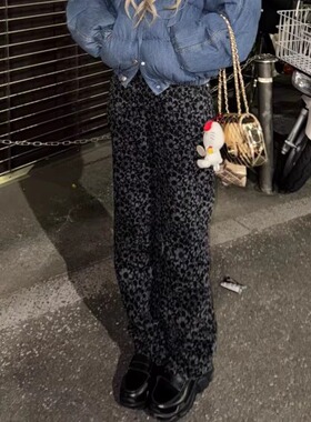 Oh！Me Tell【Jennie金智妮同款】香香满印花朵黑色直筒牛仔裤女