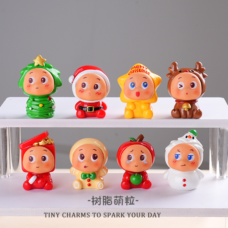 2025新款树脂潮玩公仔车载办公桌面摆件钥匙扣背包挂件圣诞星星人