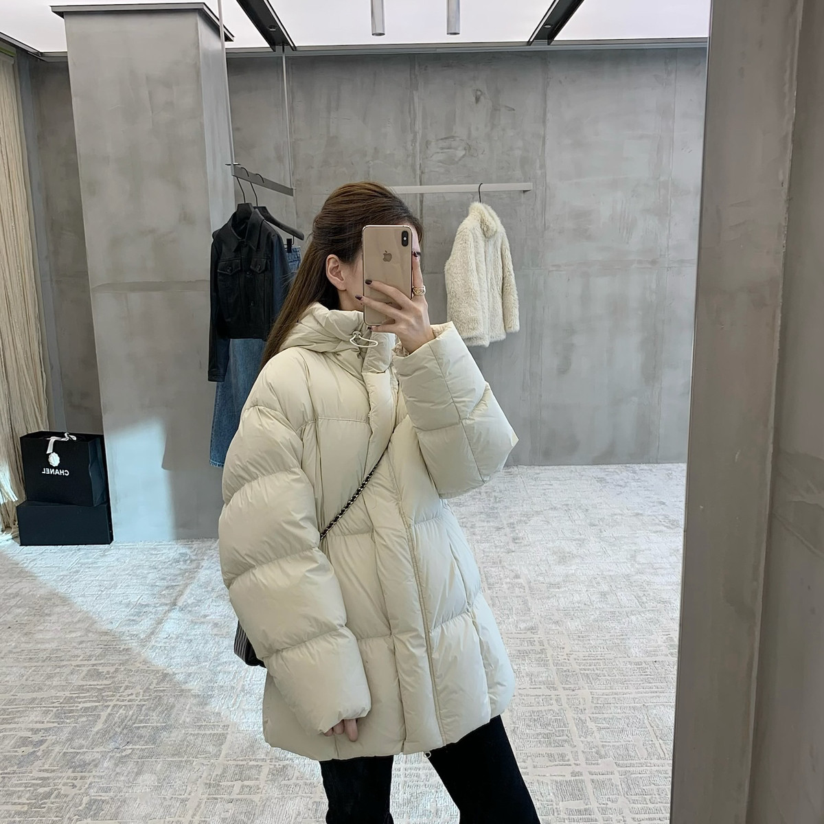 EASE-大牌连帽一手长豆腐块超轻羽绒服(含90白鸭绒)(240g)25y010