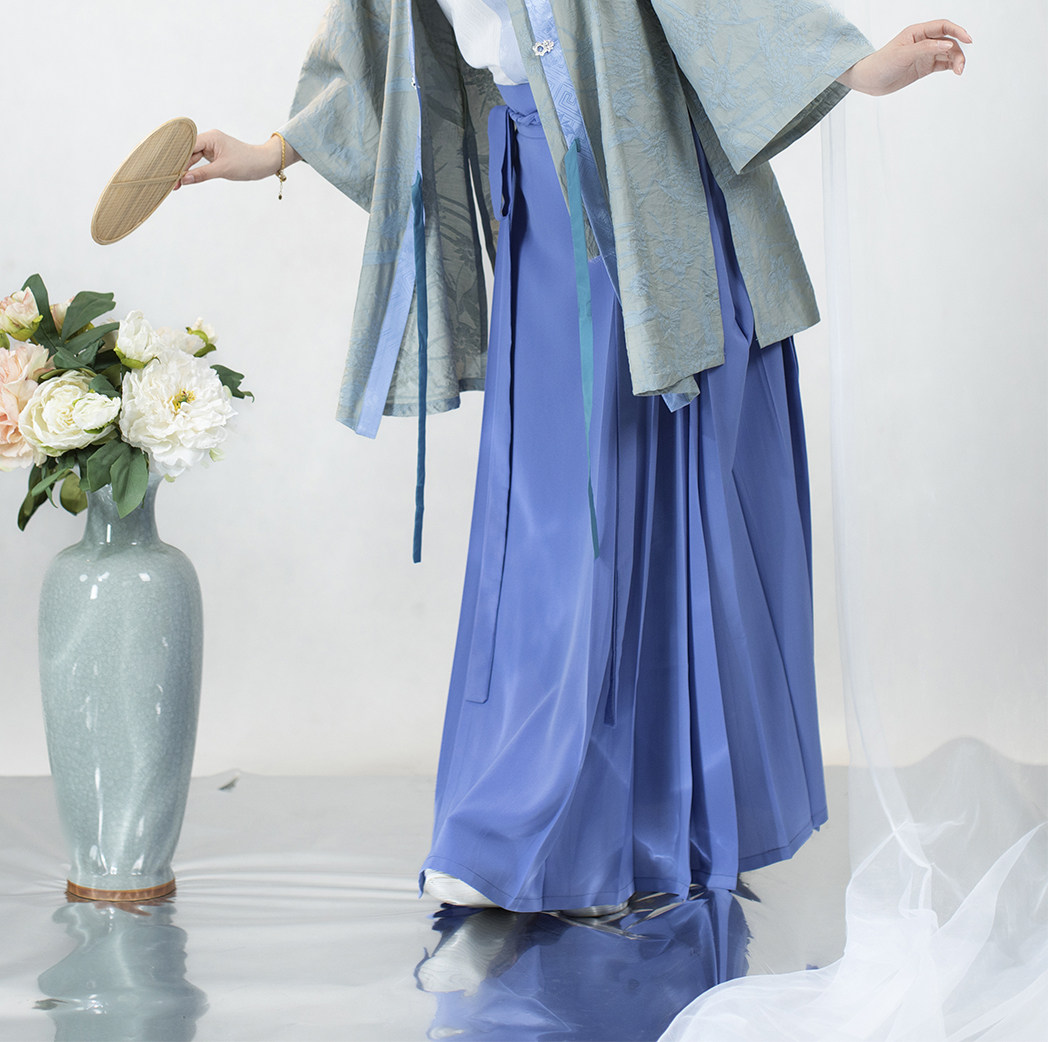鹿临汉服[若尹]马面裙柔丝乱麻香芋紫湛蓝姜黄蟹壳青米白酒红樱粉