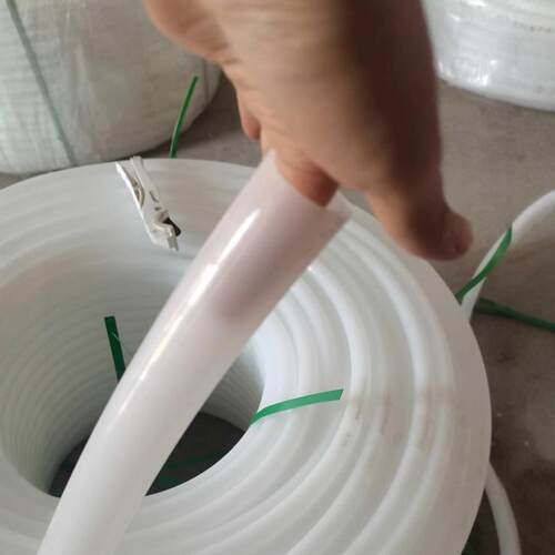 白色pe水管硬管6分1寸饮用水泵管