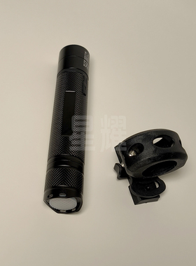 1900mAh微型电筒消防式LED头盔佩戴式照明头灯3W电量显示信号警示