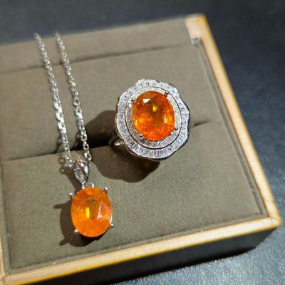 天然芬达石戒指芬达石吊坠橘子颜色活力满满戒指重量3.27克拉