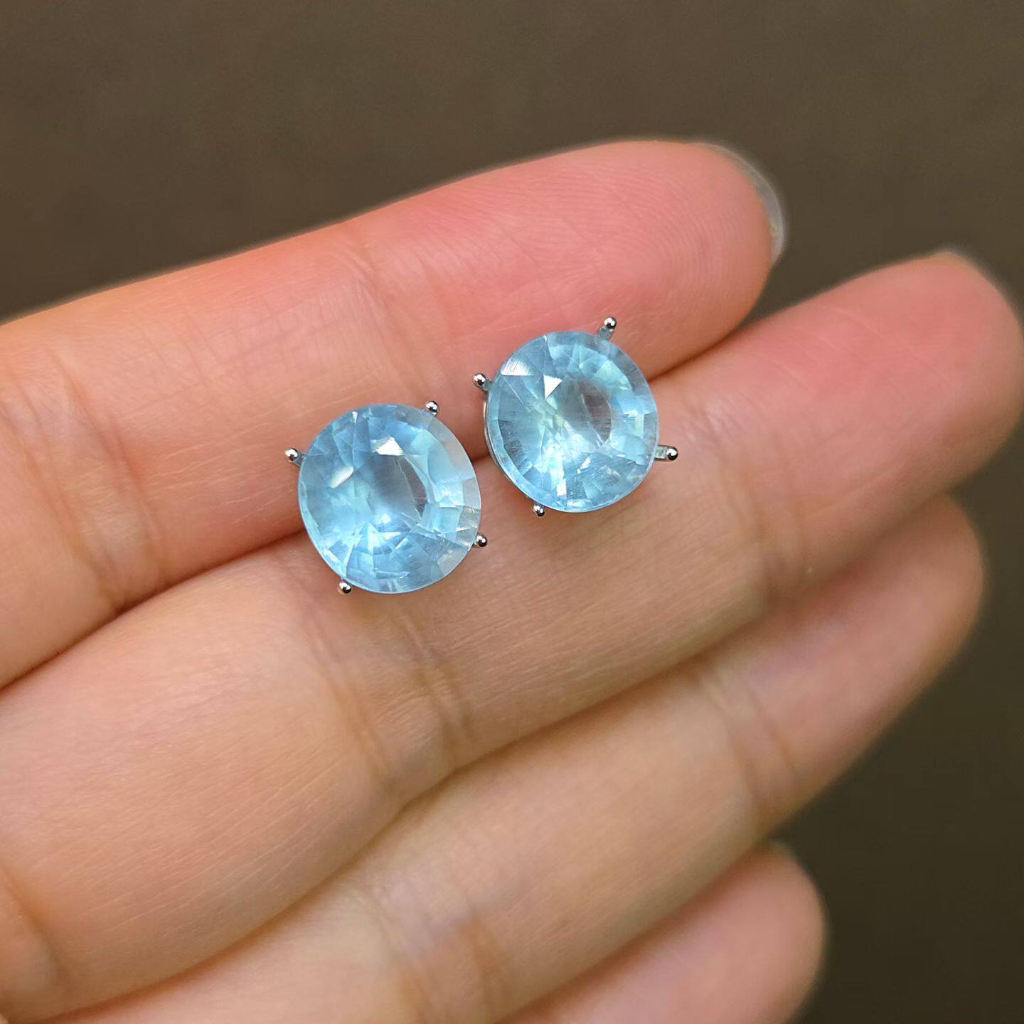 天然海蓝宝耳钉重量5.9克拉直径9-10mm日常百搭款925银三月生辰石