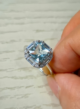 天然海蓝宝公主方戒指重量1.94克拉直径7.7mm全净体实物闪亮