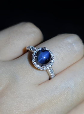 天然蓝宝石猫眼石戒指相当稀少名贵重量2.5克拉权威配裸石证书