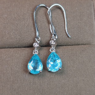 磷灰石耳坠 水滴6*8毫米 帕拉伊巴颜色  全净无暇 霓虹蓝 显白！