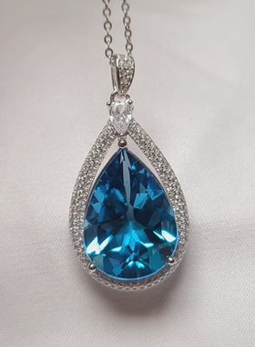 托帕石水滴吊坠 瑞士蓝颜色 wan美的宝石 尺寸13*18mm 全净无暇