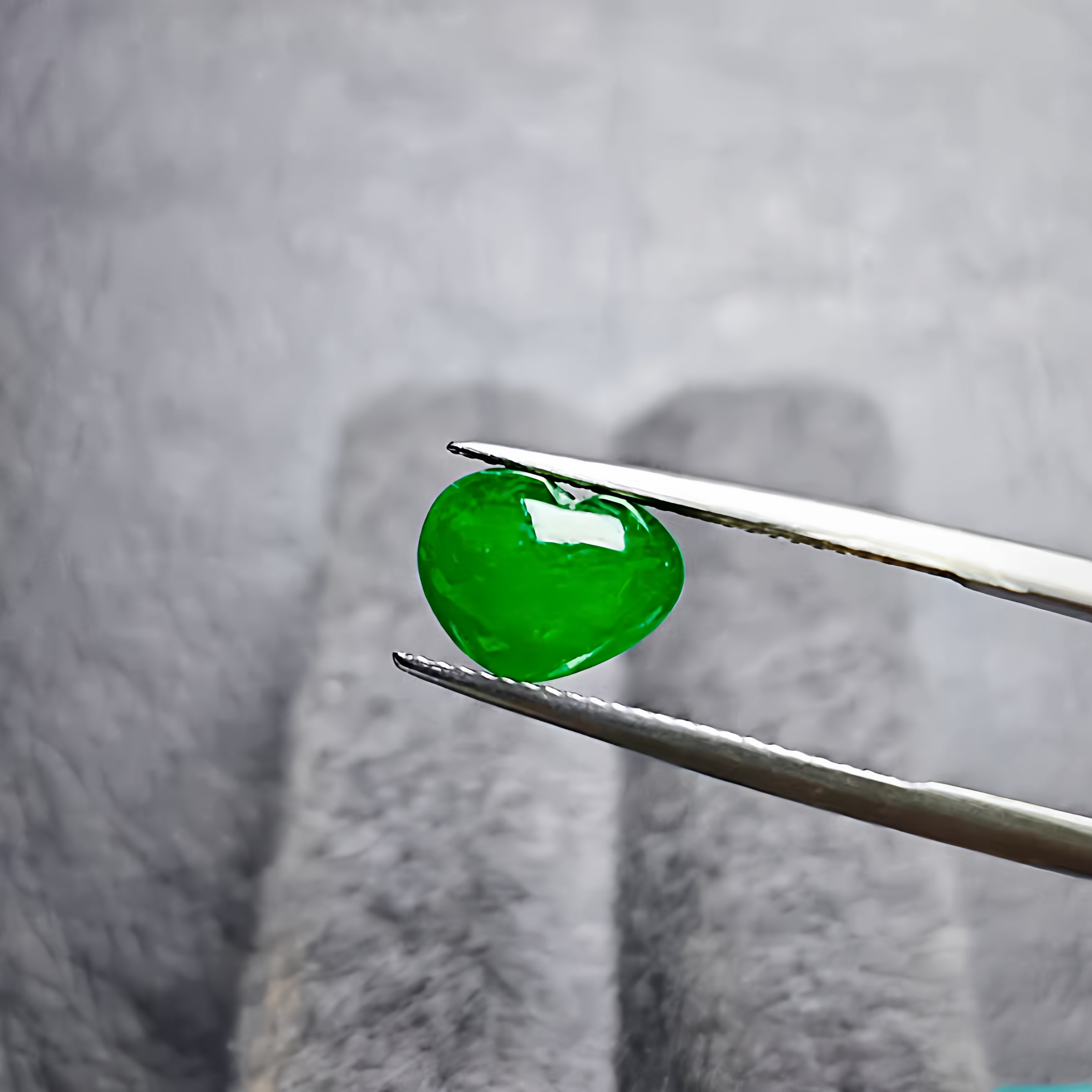 天然心形祖母绿戒面哥伦比亚祖母绿糖塔重2.53克拉配国际大证