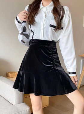 a字黑色半身裙女春夏季高腰显瘦休闲抽褶松紧腰金丝绒短款小个子