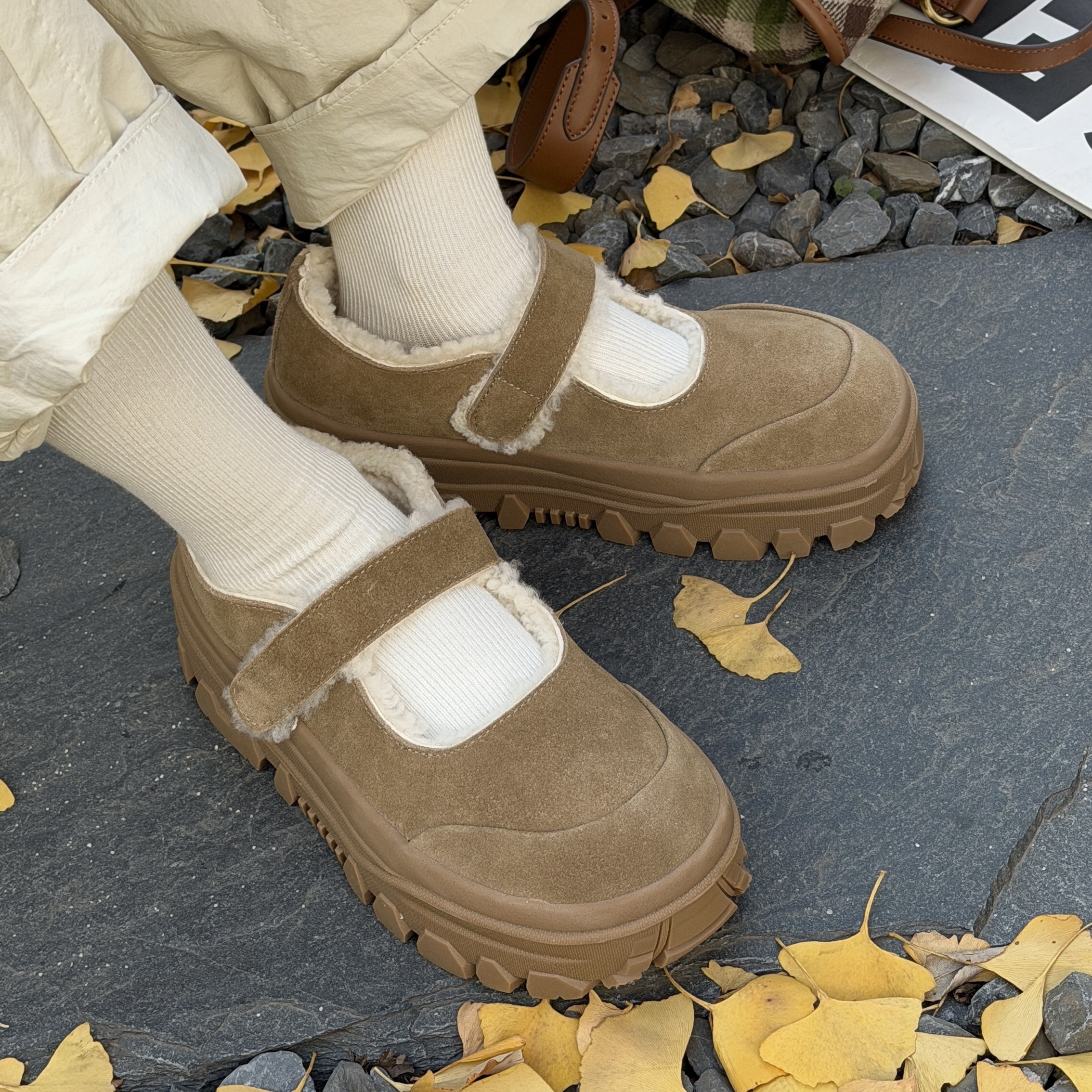 诗歌兰冬季加绒厚底增高玛丽珍鞋