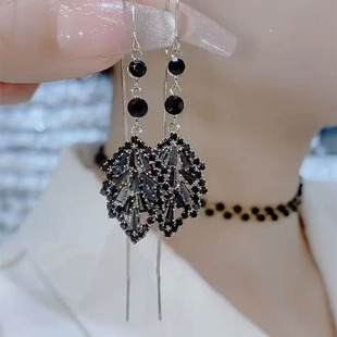 黑色长款树叶流苏耳线高级感轻奢锆石水晶耳环2025年新款潮耳饰女