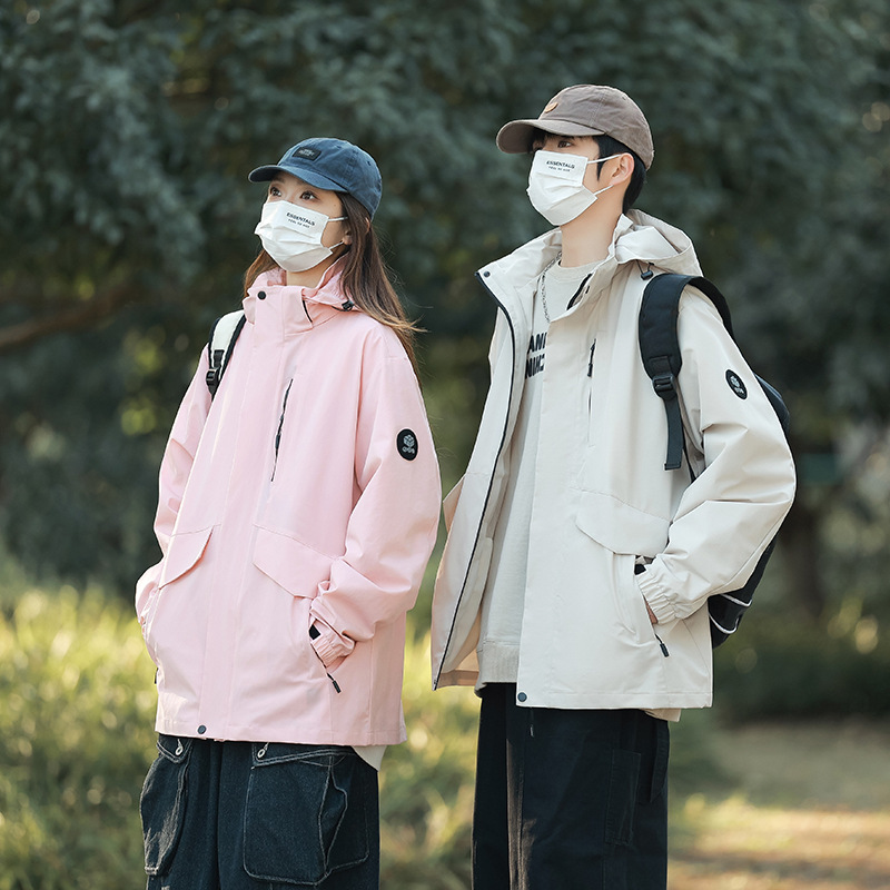 户外冲锋衣男女同款登山服防风防水进藏旅游外套情侣夹克