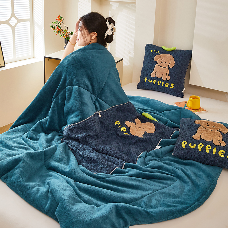 牛奶绒提手抱枕被湖蓝深色泰迪小狗浅黄绿纯色加绒午休小被车用毯