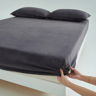 保暖牛奶绒深灰墨黑纯色床笠单件石墨黑灰色加绒床罩套1.51.8秋冬