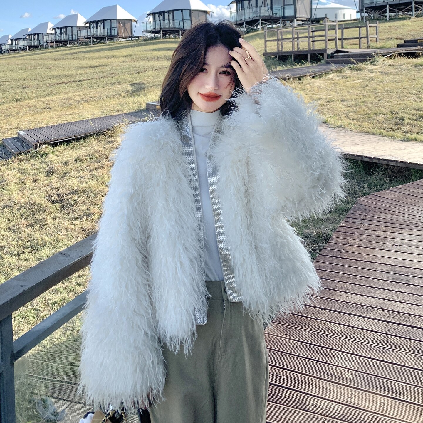 巨好看韩系高级感毛绒绒外套女2025冬季新款轻奢休闲漂亮保暖上衣