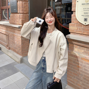 米白色小个子超火炸街短款外套女2026春季新款俏皮减龄甜酷风夹克