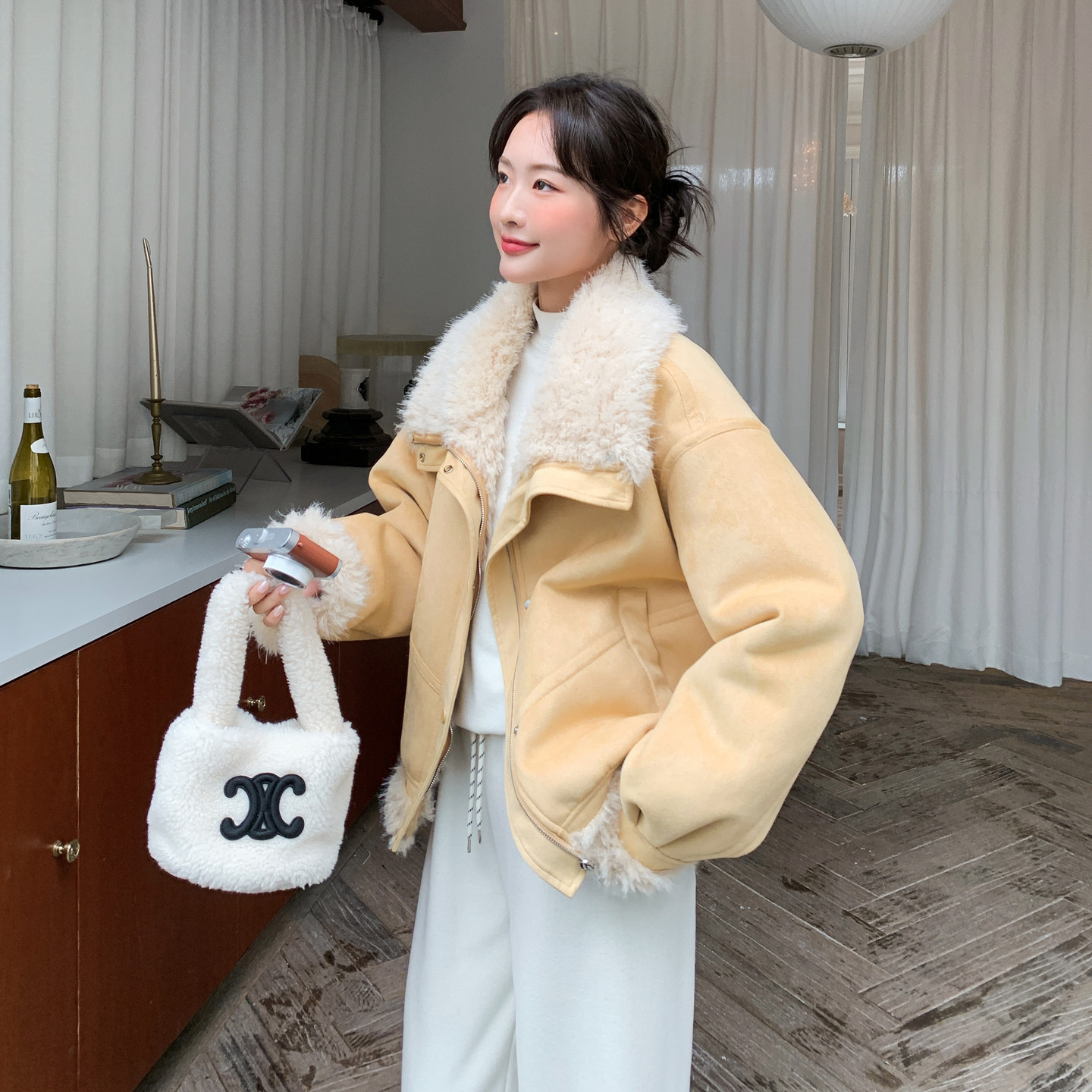 氛围感软糯毛绒拼接棉服