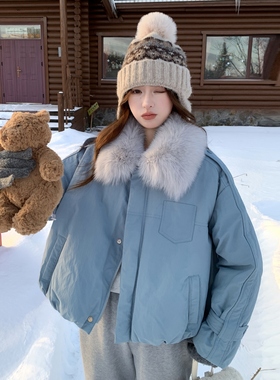 蓝色富家千金感真毛领羽绒服女2025冬季新款90白鸭绒轻暖泡芙外套