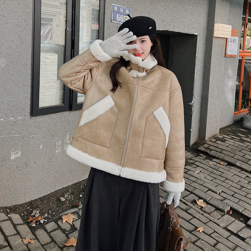 卡其色皮毛一体外套女短款小个子冬季2023年新款加绒加厚机车棉服