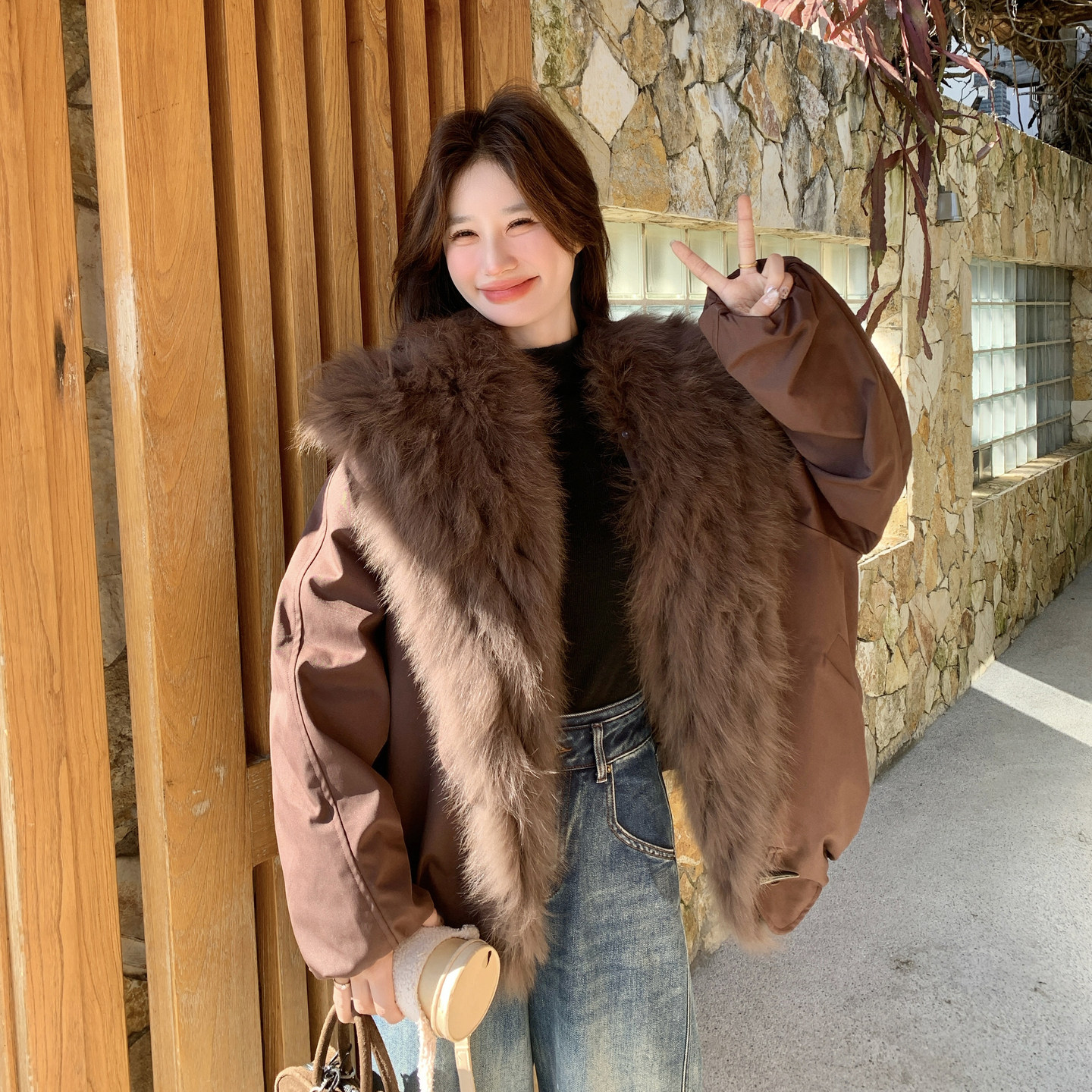 富家千金狐狸真毛大毛领羽绒服女2025冬季新款白鹅绒加厚保暖外套