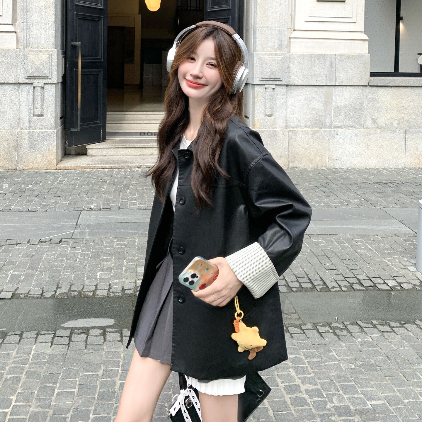 黑色今年流行爆款条纹拼接休闲皮衣外套女2026春季新款气质皮夹克