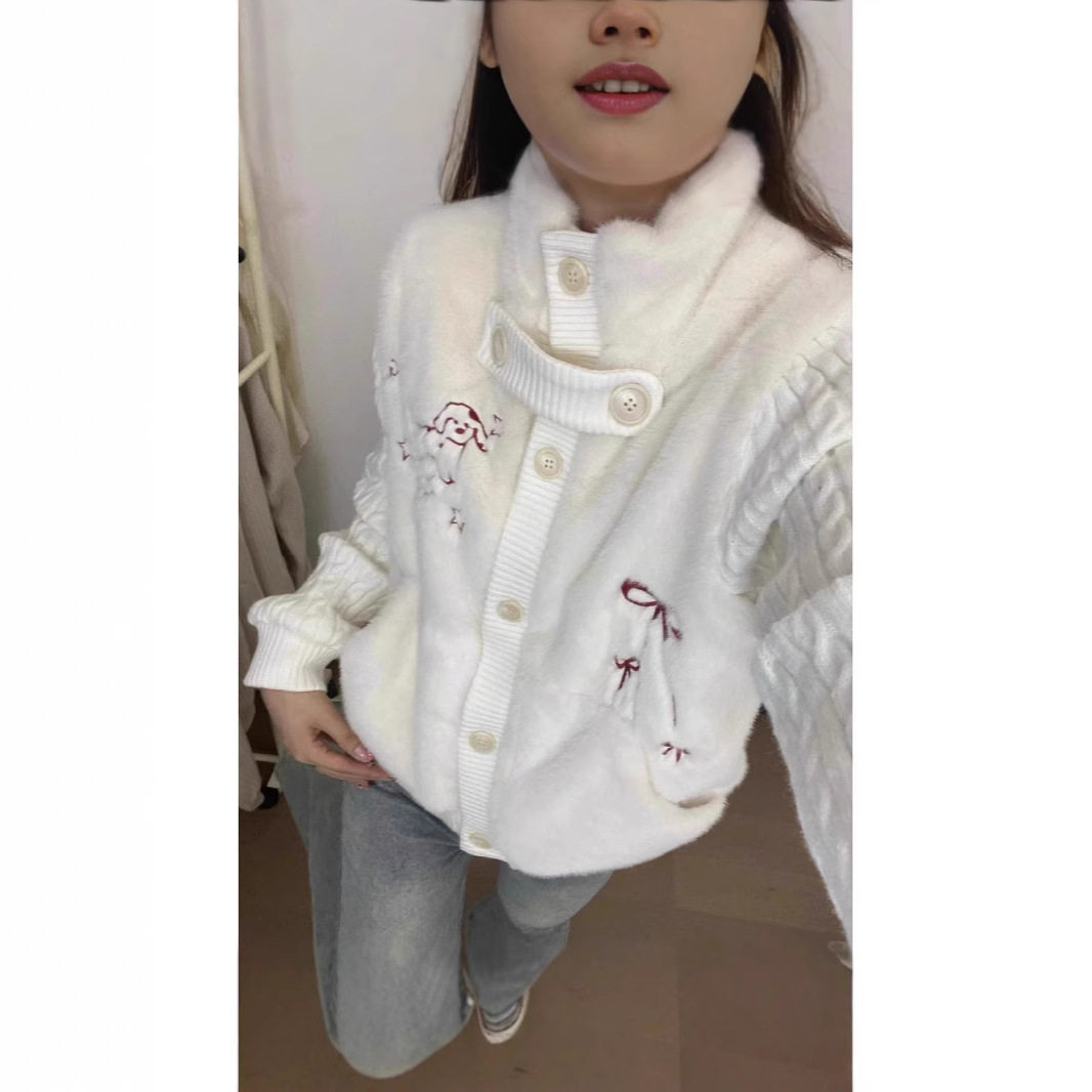 慵懒风白色立领针织毛衣外套女秋冬新款宽松加厚保暖毛绒上衣开衫