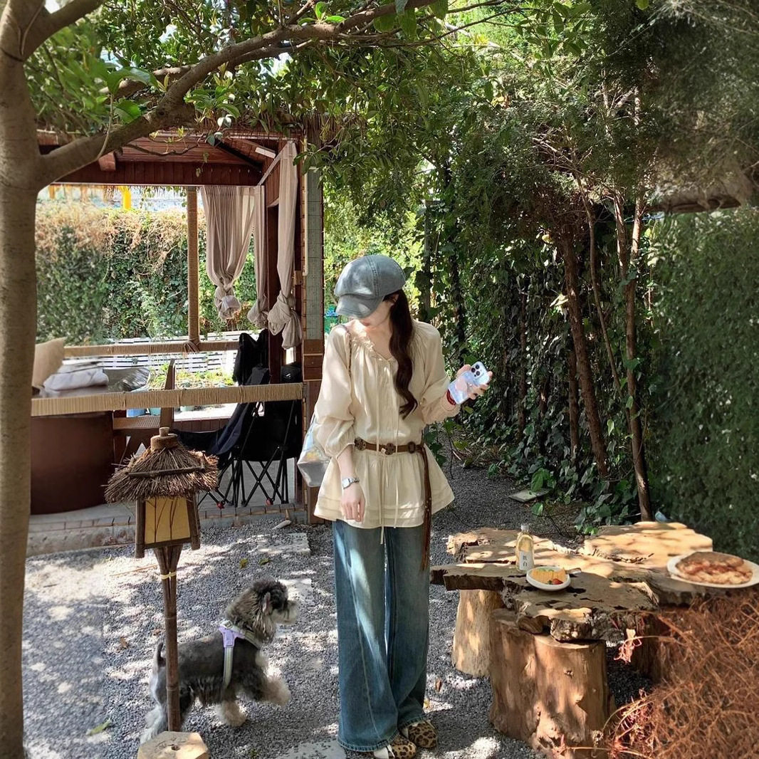 韩系温柔风木耳边设计抽绳衬衫上衣搭配牛仔裤2026春夏新款两件套