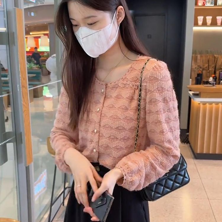 2025新款秋季穿搭粉色衬衫女高级感轻奢减龄洋气别致很仙的上衣服