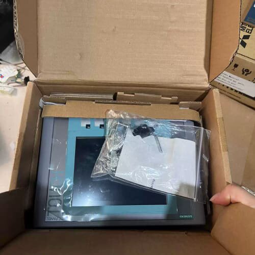议价【议价】触控屏幕，6AV6 647-0AD11-3AX0 实物图