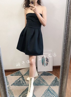 形式新前沿 秀场直击 极简主义 黑色太空棉抹胸连衣裙公主蓬蓬裙
